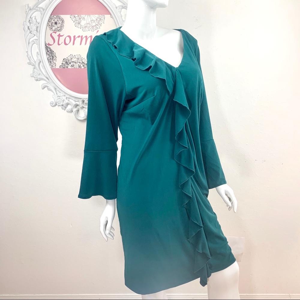 Be by CHETTA B / Green Bell Sleeve Ruffled Dress